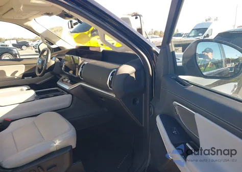 2025 Ford Expedition Platinum z USA, uszkodzony, nr VIN 1FMJU1M82SEA35154